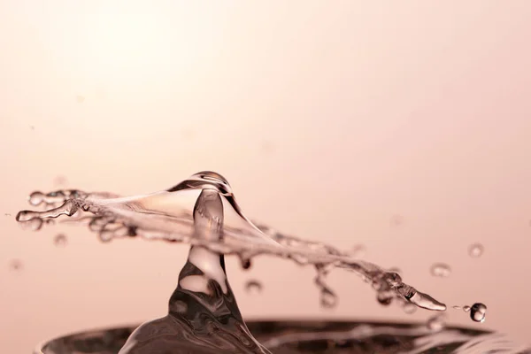 Vattenfall Med Krusningar Vattenytan — Stockfoto