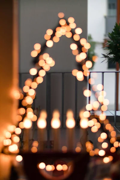 Праздничное Рождественское Украшение Безделушками Волшебными Огнями — стоковое фото