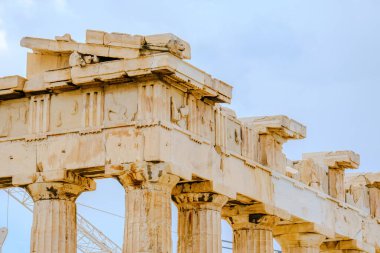 Atina Akropolü 'ndeki Antik Tapınak Parthenon, cephe