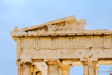 Atina Akropolü 'ndeki Antik Tapınak Parthenon, cephe