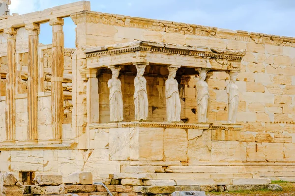 Karyatides heykelleri, Erehtheio, Atina, Yunanistan akropolü