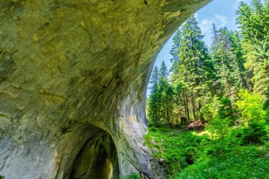 Bulgaristan 'daki Harika Köprüler, Rodop Dağları, doğal olaylar