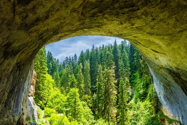 Bulgaristan 'daki Harika Köprüler, Rodop Dağları, doğal olaylar