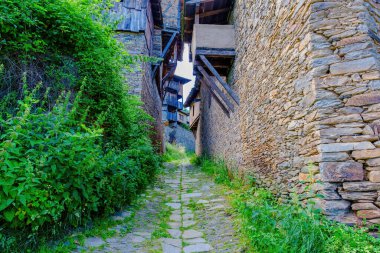 Kovaçevitsa dağ köyü, Eski geleneksel Bulgar evi, antik mimari