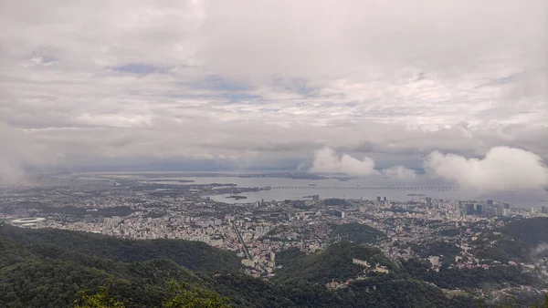 Una Vista Aérea Río Janeiro Envuelta Niebla Vista Desde Área —  Fotos de Stock