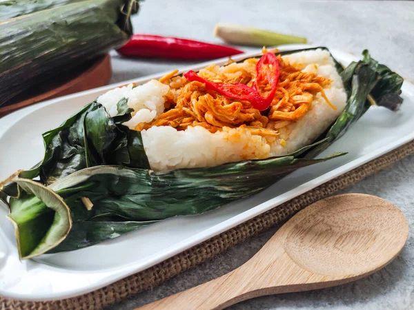 Nasi Bakar Indonesian Traditional Food Grilled Rice Shredded Chicken Breast — Stock Photo, Image
