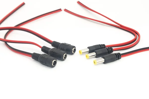 いくつかのDiy電子部品 電子愛好家のための電源ケーブルを接続するために使用される12V Dcオスとメスのコネクタ Diyパーツ — ストック写真