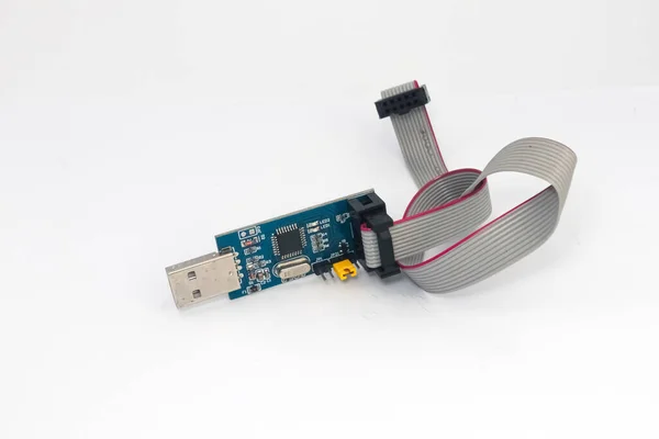 Downloader Microcontrolador Avr Com Porta Usb Cabo Conexão Isolado Fundo — Fotografia de Stock