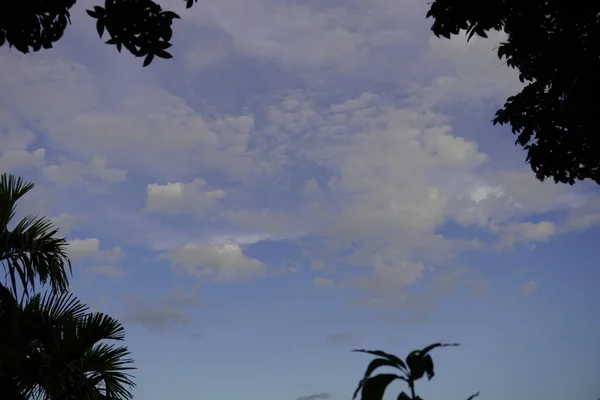 Hermoso Cielo Tropical Con Nubes — Foto de Stock