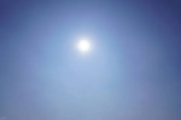 Shining Sun Blue Sky White Cloud — Stock Photo, Image