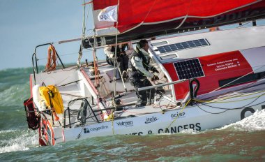 Le Havre / Fransa - Kasım 05 2017: Transat Jacques Vabre, Class40, Gustave Roussy, Sylvain Pontu, Christophe Rateau