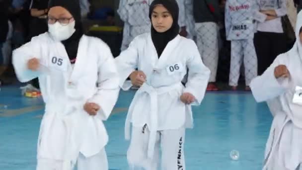 Makassar December 2022 Belt Promotion Test Young Taekwondo Athletes Teen — Stock Video
