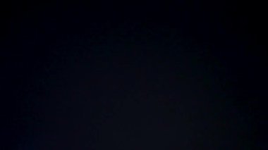 Kentsel Skyline Manzarasında Gece Kenti Bina Işıklarıyla Parlayan