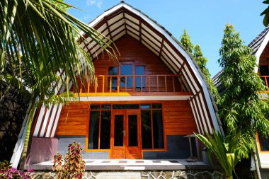 Tahta Bungalov Dış Mekan, Tropik Bitkilerle Egzotik Tatil Evi