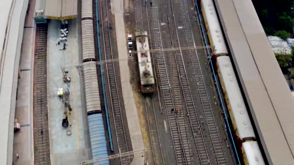 Moving Passenger Goods Carrier Train Metro Engine Coaches Bogie Moving — Stock video