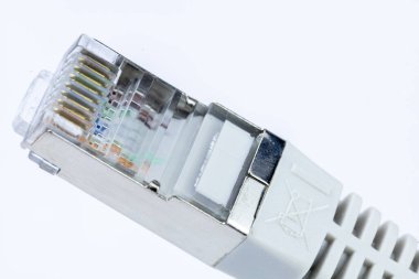 ethernet ağ kablosu rj 45, beyaz arkaplanda izole edilmiş