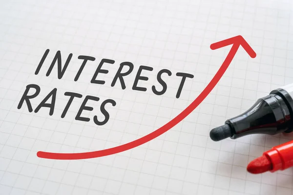 Witboek Geschreven Interest Rates Met Markeringen — Stockfoto