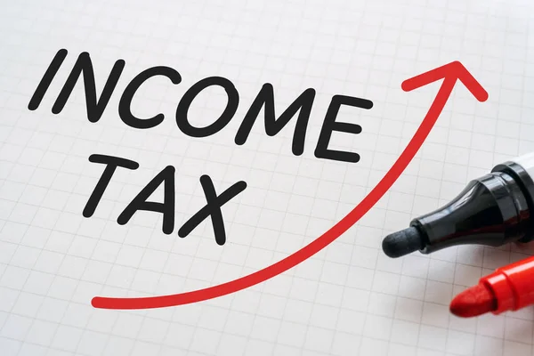 White Paper Written Income Tax Markers — Stockfoto
