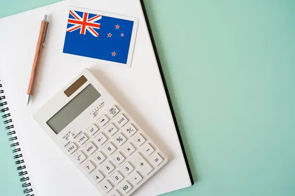 Nový Zéland Vlajka Kalkulačka Pero Notebook Stole Stock Snímky