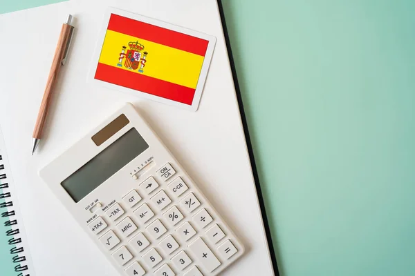 Spanje Vlag Rekenmachine Pen Notebook Tafel Rechtenvrije Stockfoto's