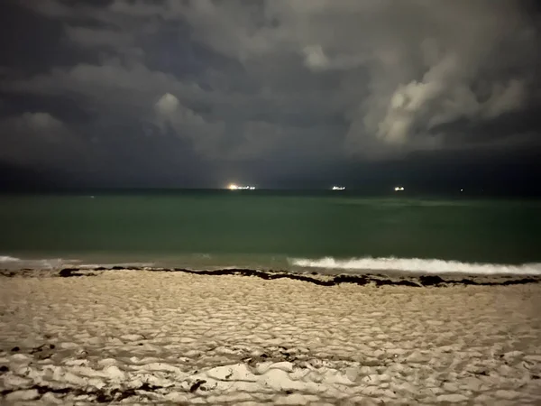 Güzel deniz manzarası. doğa arkaplanı