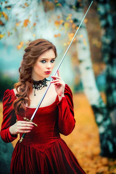 Portrét Nádherné Módní Gotické Dívky Stojící Podzimním Lese Fantasy Výtvarné — Stock fotografie