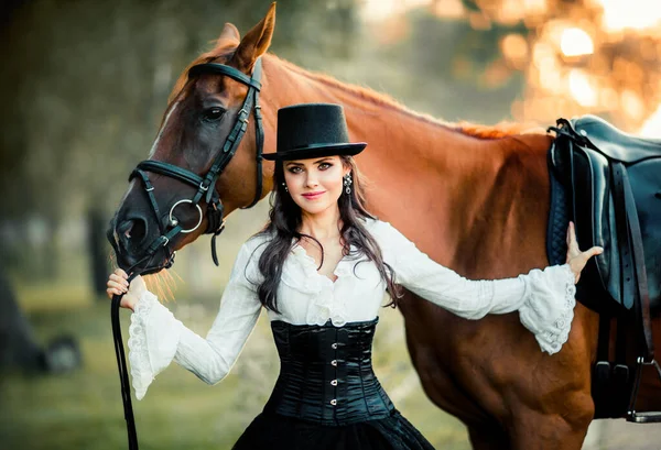 Porträtt Magnifik Mode Gotisk Flicka Promenader Häst Fantasy Konst Arbete — Stockfoto