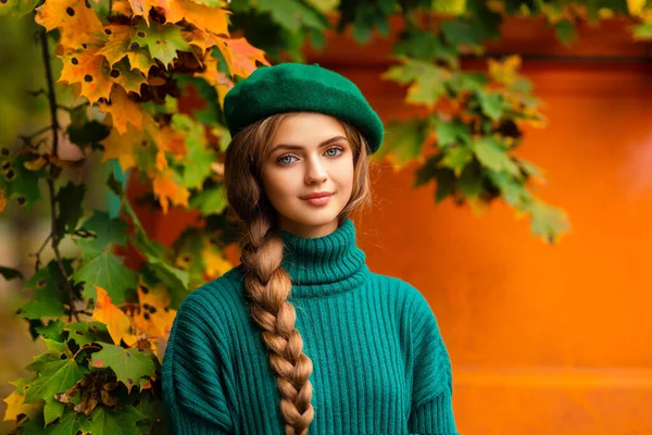 Portrait Young Beautiful Blonde Girl Blue Eyes Braided Hair Attractive — Stock Photo, Image
