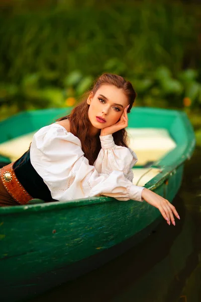Beautiful Red Haired Princess Medieval Elfin Dress Sitting Boat River — Stock Photo, Image