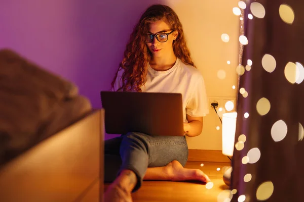 Young Woman Working Online Studying Sitting Home Late Night Business — 스톡 사진