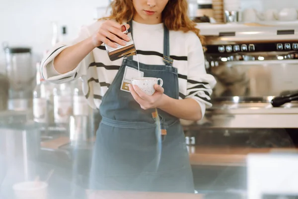Female Barista Making Coffee Coffee Shop Counter Takeaway Food — 스톡 사진
