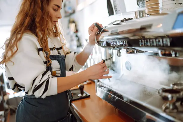 Female Barista Making Coffee Coffee Shop Counter Takeaway Food — 스톡 사진