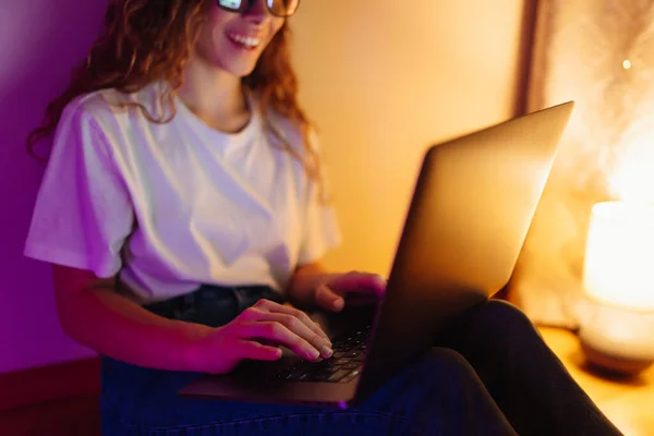 Young Woman Working Online Studying Sitting Home Office Late Night — 스톡 사진