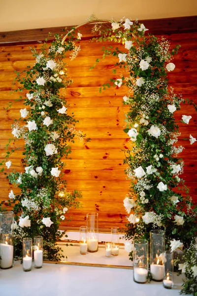 Ceremonia Boda Arco Boda Decorado Con Flores Blancas Arco Boda — Foto de Stock