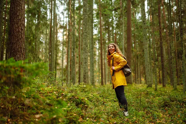 Happy Woman Yellow Coat Enjoys Green Beautiful Natural Forest Her — Stock Photo, Image