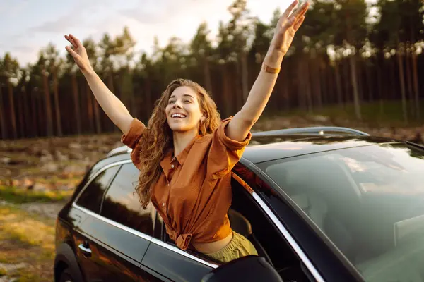 Young Woman Resting Leaning Out Car Window Sunset Lifestyle Travel — Stock Photo, Image