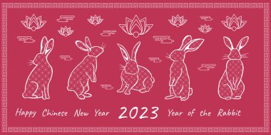 2023 'ün geleneksel zodyak sembollü tebrik kartı. Tavşanlar. Geleneksel süs ve nilüfer çiçekli beyaz tavşanları İngilizce selamlarla özetliyor. Ay yeni yılı konsepti, arkaplan, poster, afiş, broşür, zarf