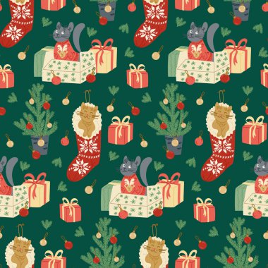 Çoraplı şirin kediler, hediye kutuları, süsleri, çam dalları ve yeşil arka planda şenlikli dekorları olan kusursuz bir Noel deseni. Vektör el çizimi tatil ambalajı için mükemmel