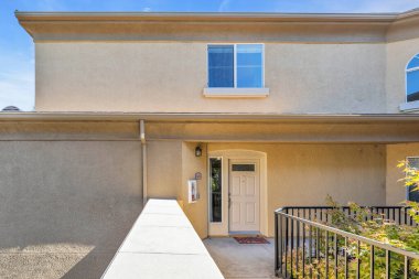 Dairenin ön kapısı.