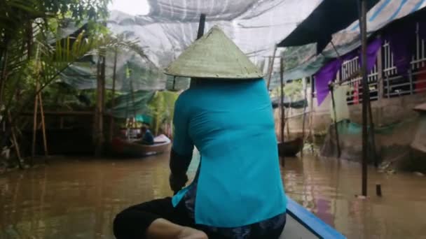 Achteraanzicht Persoon Boot Markt Van Mekong Rivier — Stockvideo