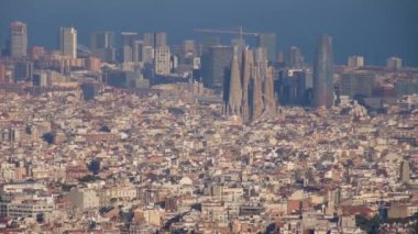 Barselona şehir mimari binalarının panoramik manzarası 