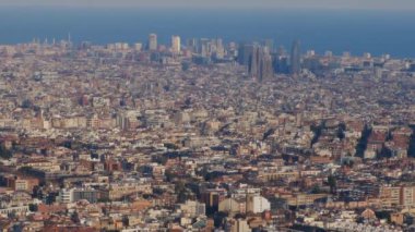Barselona şehir mimari binalarının panoramik manzarası 
