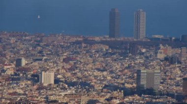 Barselona şehir mimari binalarının panoramik manzarası 