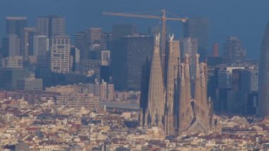 Barselona şehir mimari binalarının panoramik manzarası 
