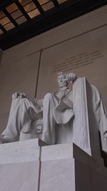 美国华盛顿特区林肯纪念馆内的亚伯拉罕 林肯雕像 — 图库视频影像
