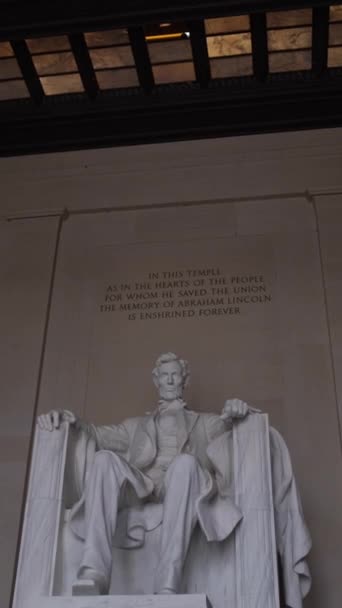 Abraham Lincoln Staty Inuti Lincoln Memorial Washington Usa — Stockvideo