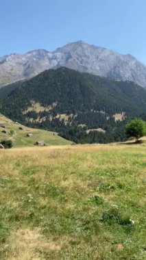 Dağların güzel manzarası