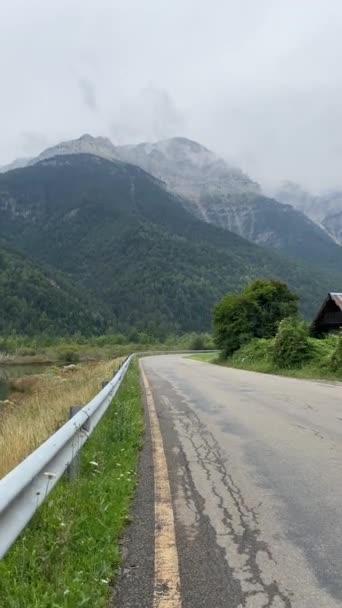 Punto Vista Autostrada Vuota Con Parco Nazionale Paesaggio — Video Stock