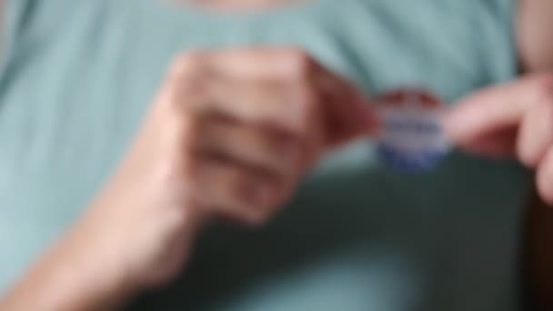 그녀의 투표를 — 비디오