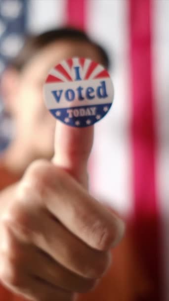 今日投票した 親指のバッジ — ストック動画